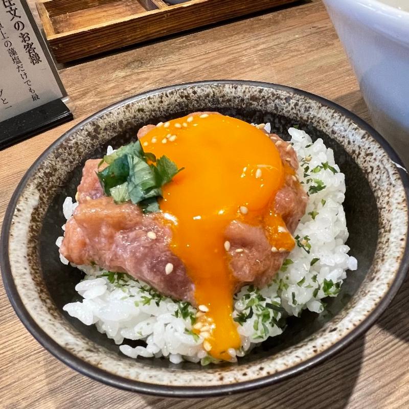 ミニ梅（マグロ丼茶漬け）(だし麺屋ナミノアヤ)