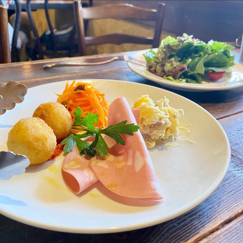 前菜盛り合わせ(ズッカ)