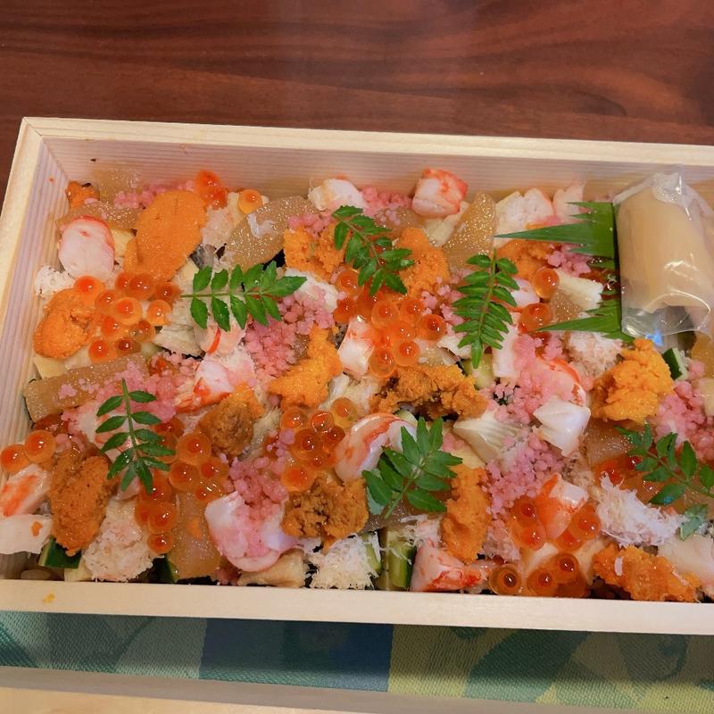 ちらし寿司(ザ・リッツカールトン大阪　日本料理　花筐)