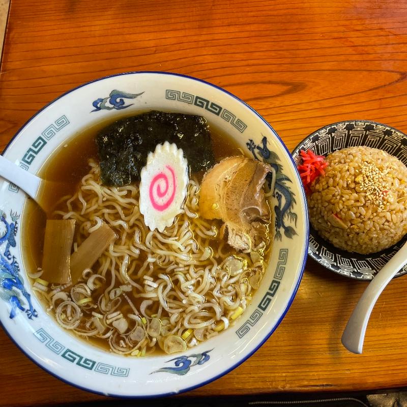 中華そば大盛り　ミニチャーハン(ラーメンハウス新治 本店 )