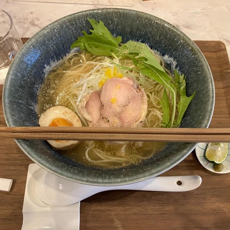 焼き煮干しと地鶏の冷やしそば(鶏そば 16 JuRoku)