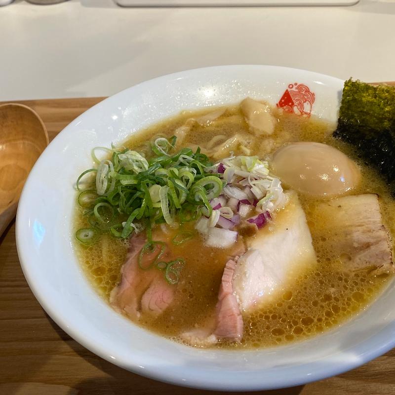 豚チキンラーメン（醤油）(ラーメン 亀徳)