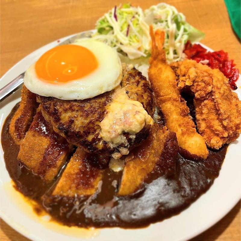 金沢カレーガスト本気盛り(ガスト 小松店)