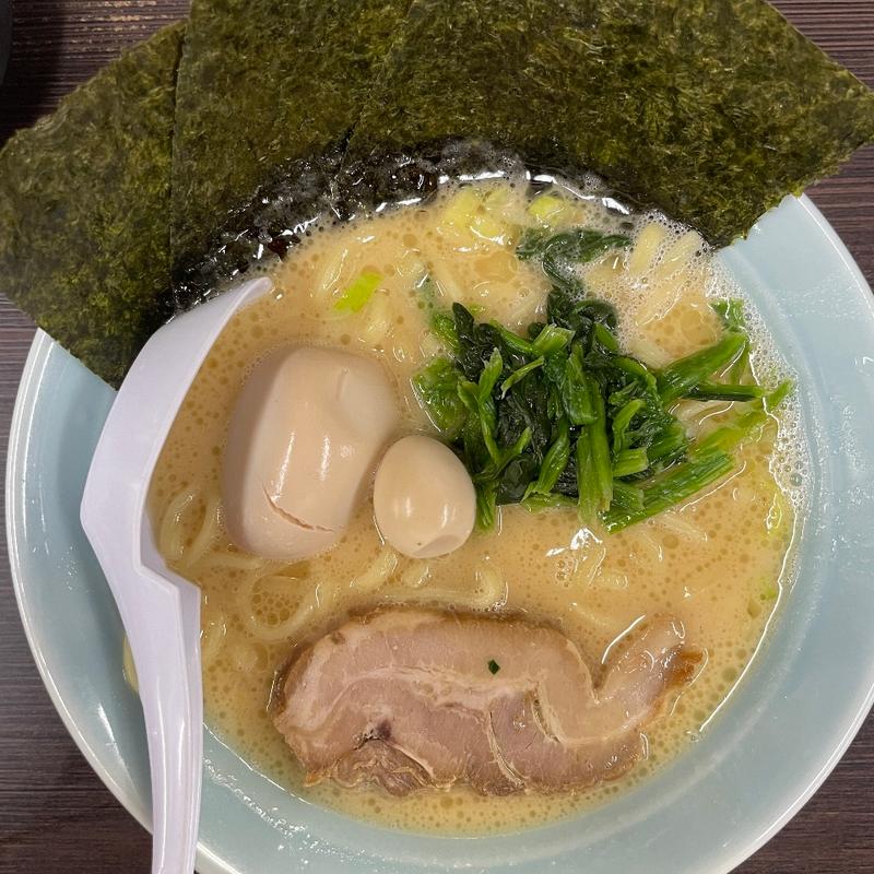 醤油ラーメン(横浜家系ラーメン 御茶ノ水 魂心家)