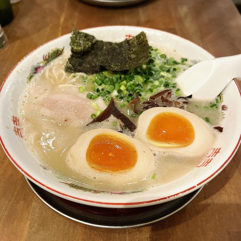 ラーメン(博多ラーメン 琉)