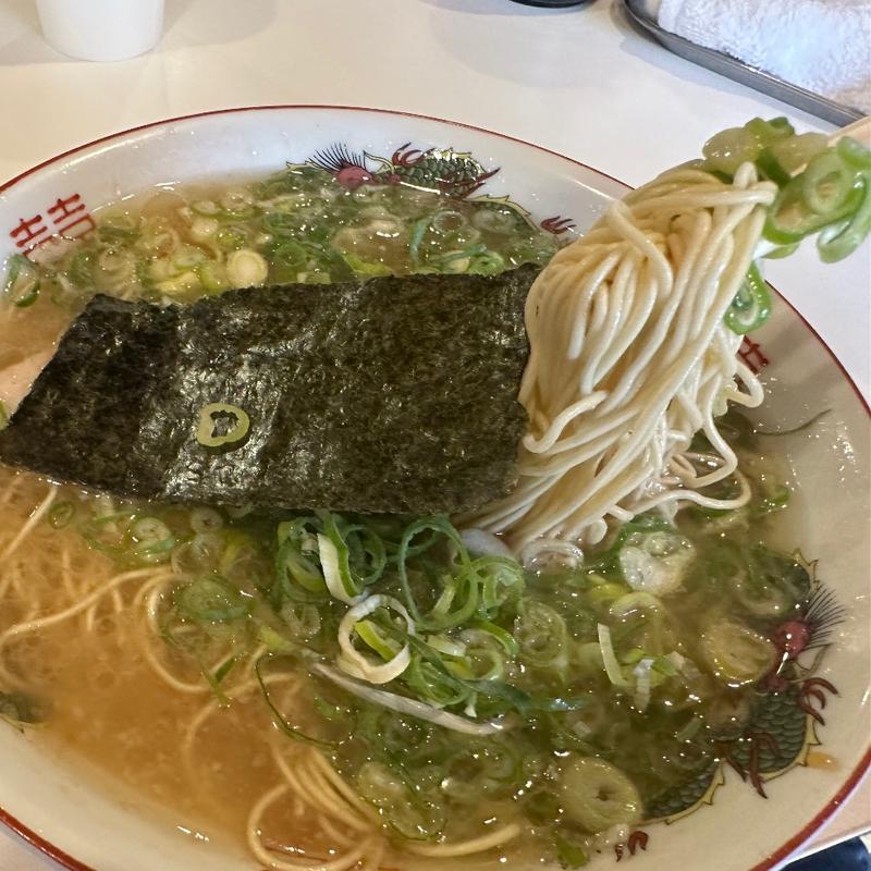 ラーメン(博多長浜ラーメン健太)