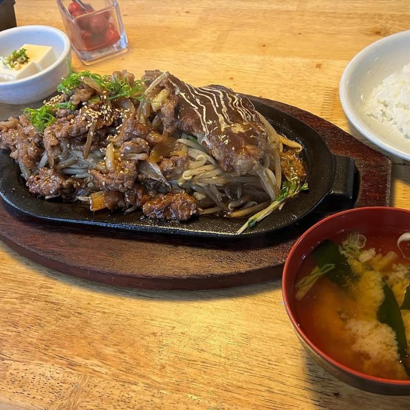 焼肉とハンバーグ(ナッツ・ベリー)