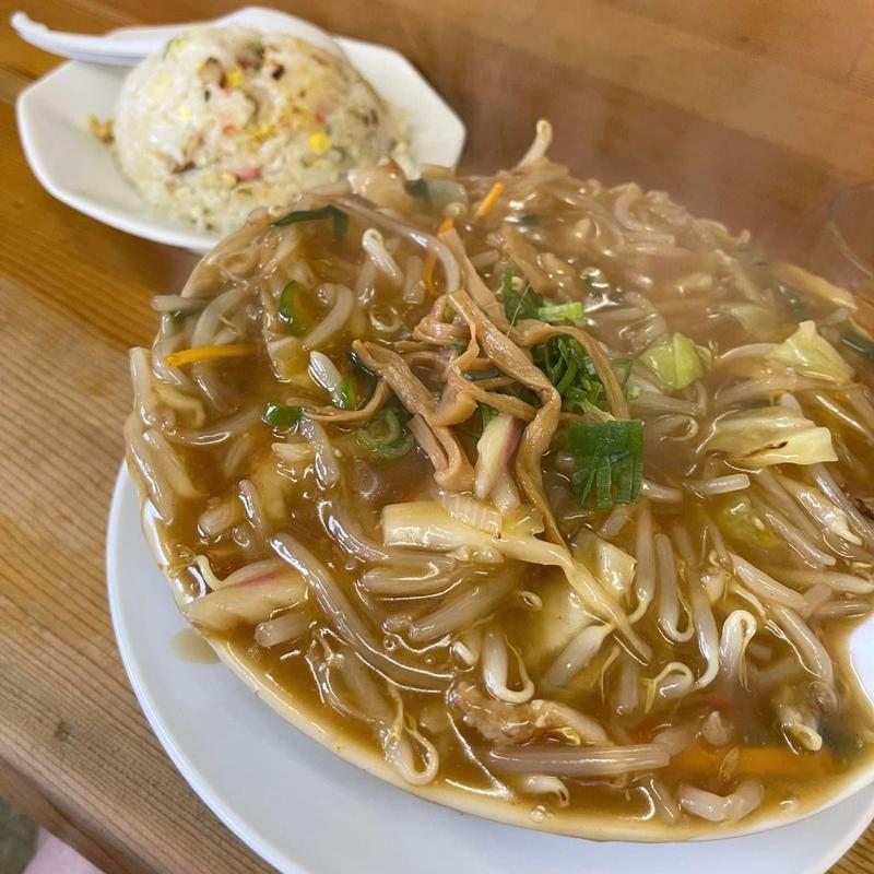 スタミナ麺 半チャーハン(ひろし食堂)