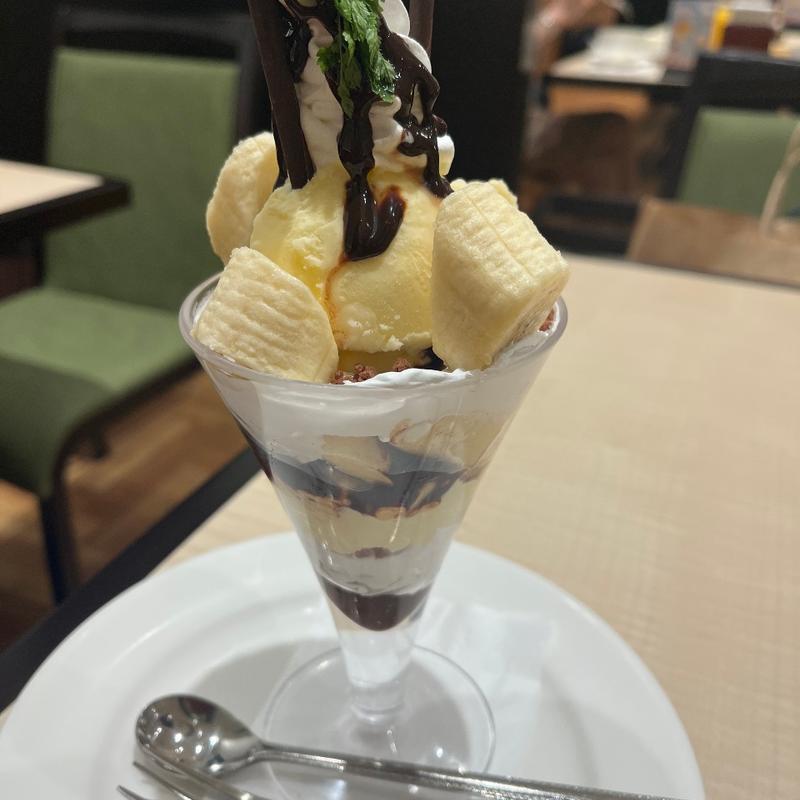 チョコレートパフェ(新宿中村屋 オリーブハウス 浦和店)