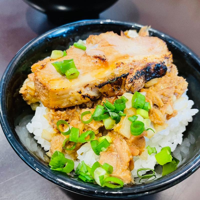 チャーシュー丼(極煮干し本舗 久喜店)