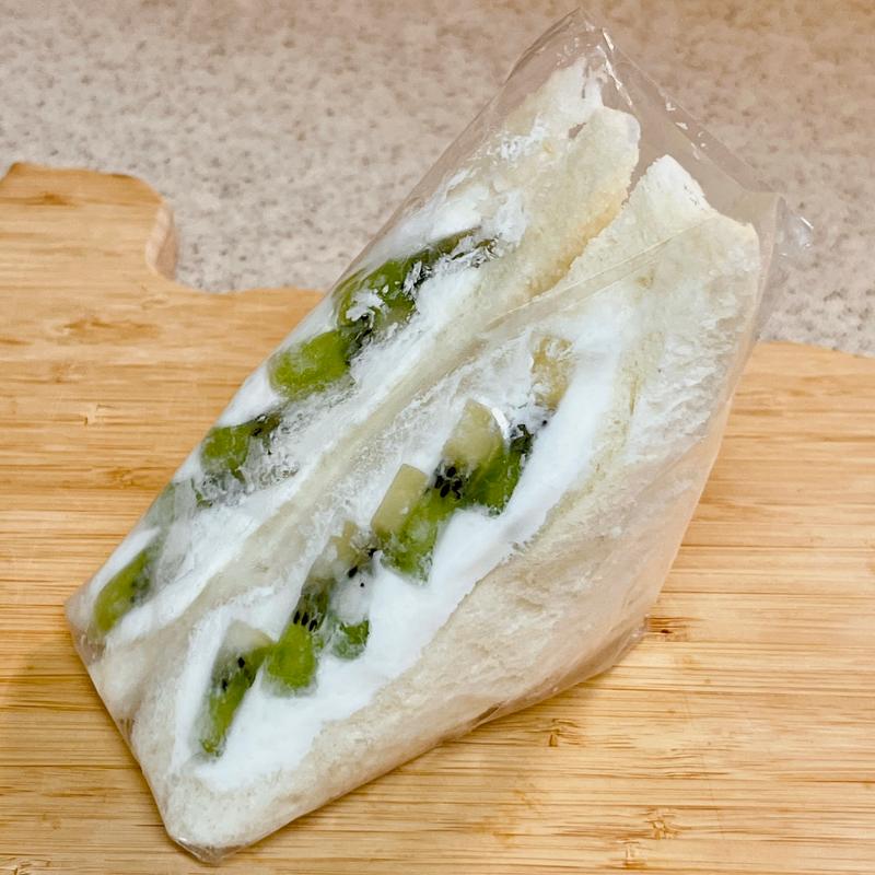 キウイ(ひまわりサンドイッチ )