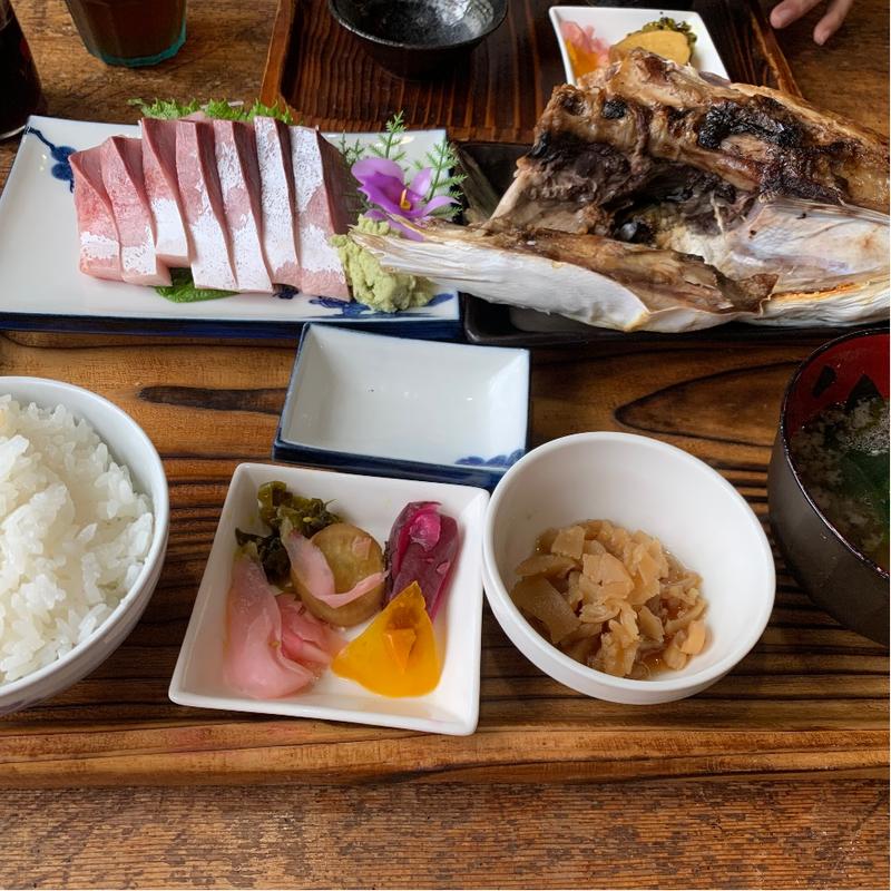 ぶり定食(男鹿海鮮料理　三代目ほたる )