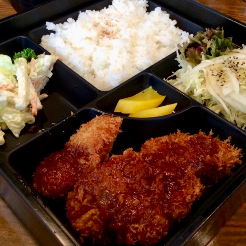 本日のサービスランチ(一口ヘレカツ)(レストランイレブン )