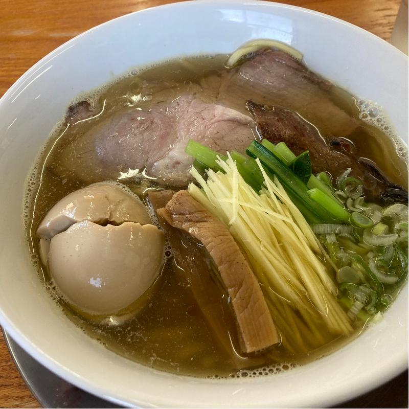 追い煮干し淡麗スープの中華そば塩(栃木中華そば 神志)