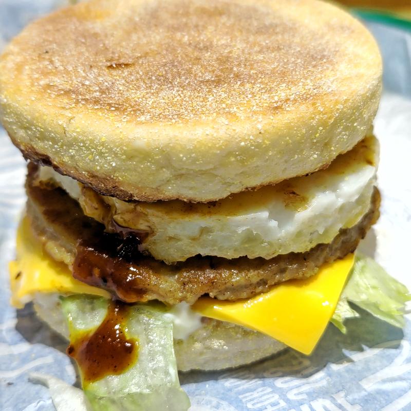 チーズロコモコマフィン(マクドナルド 横浜元町店)