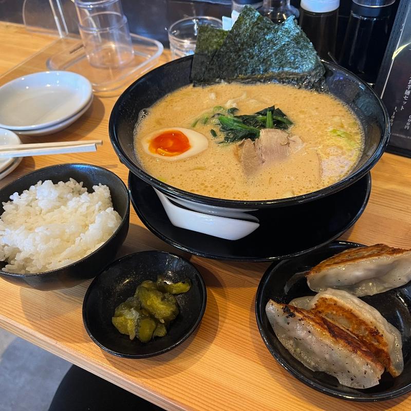 らーめん餃子3個セット(オリオン餃子 宇都宮東宿郷店)