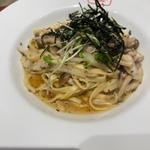 岡山県産生醤油とキノコのパスタ