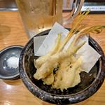 谷中生姜の天ぷら(魚と酒はなたれ 野毛五番街店)