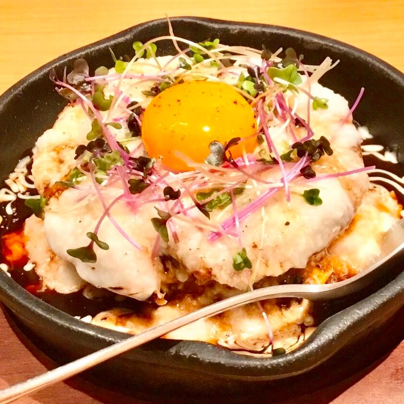 とろろ芋とトロ〜リ卵のお好み焼き(鉄板DINING O)