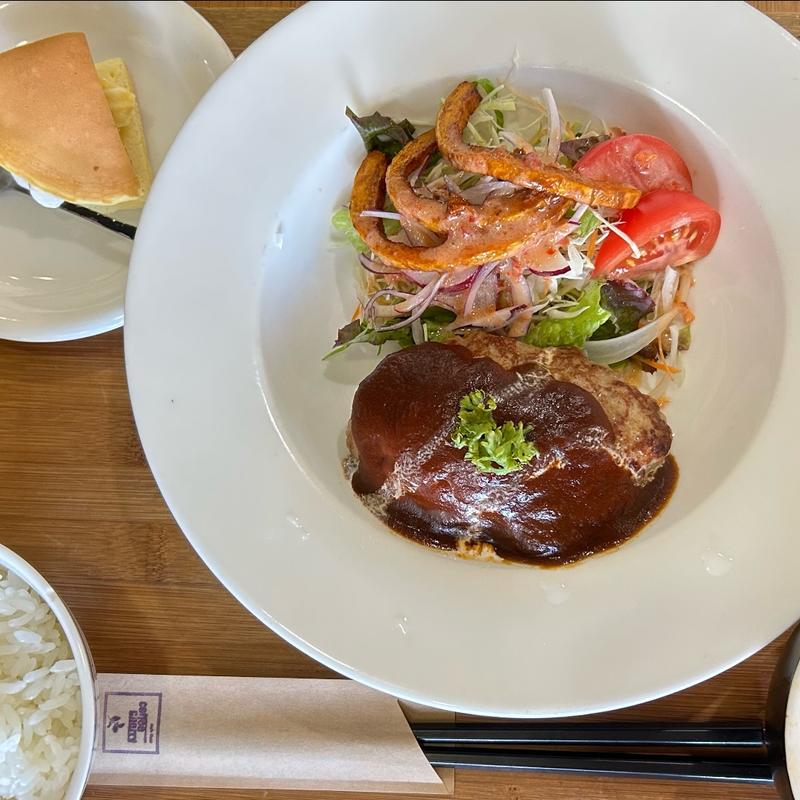 手作りハンバーグ(カフェレストコーヒーチェリー)