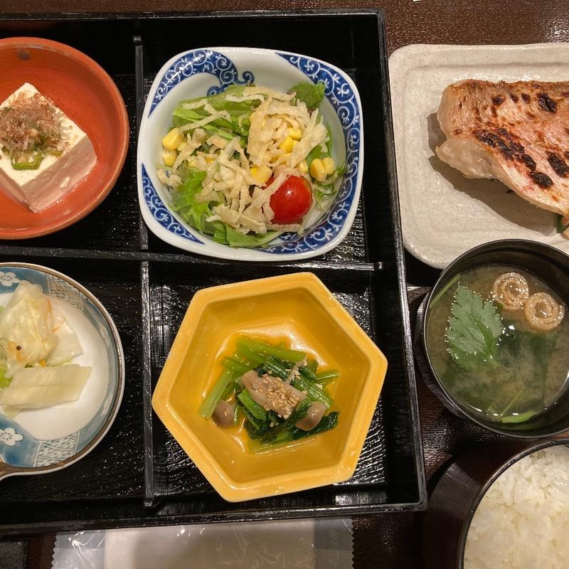 赤魚の粕漬け定食(東レ社員クラブ)