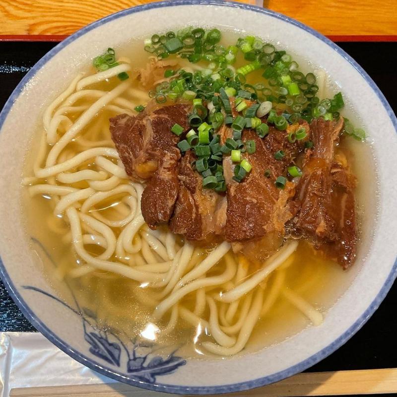ソーキそば(八重山そば みやら製麺)