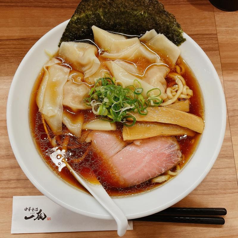 醤油ワンタン麺(中華そば 一辰)