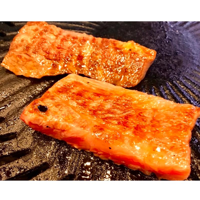 極上ヒウチ＋特上クリ(立喰焼肉てんろく)