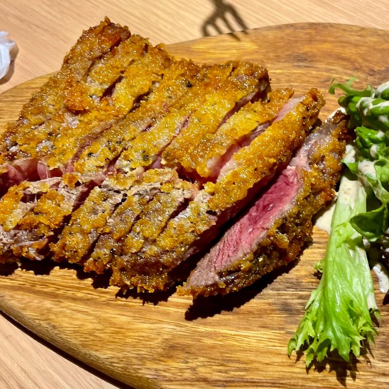 ビーフカツ180g(GOLD STEAK HOUSE)