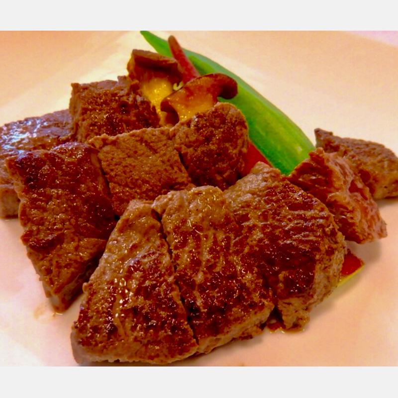 ステーキ(もも赤身肉120g)(大和榛原牛 うし源 本店 （ヤマトハイバラギュウウシゲン）)