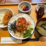 海鮮ネギトロ丼(神保町 魚金)