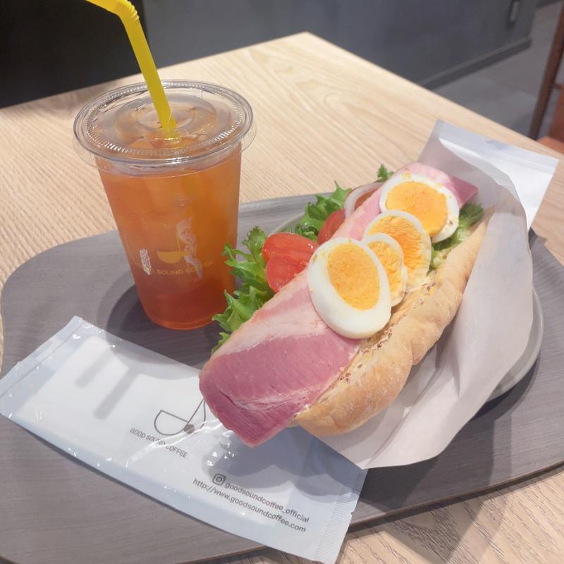 BLTEサンド&アールグレイアイスティー(GOOD SOUND COFFEE セブンパーク天美店)