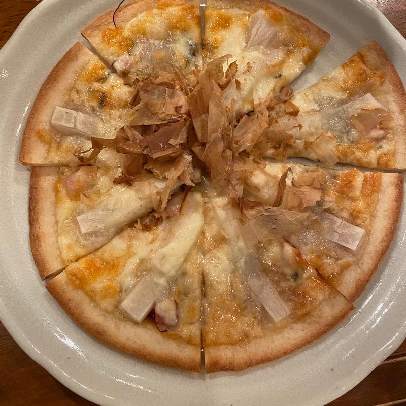 おもちの和風ピザ(シェフの赤ちょうちん 庵)