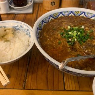 プレミアム酸辣湯麺(中国ラーメン揚州商人 飯田橋ラムラ店 )