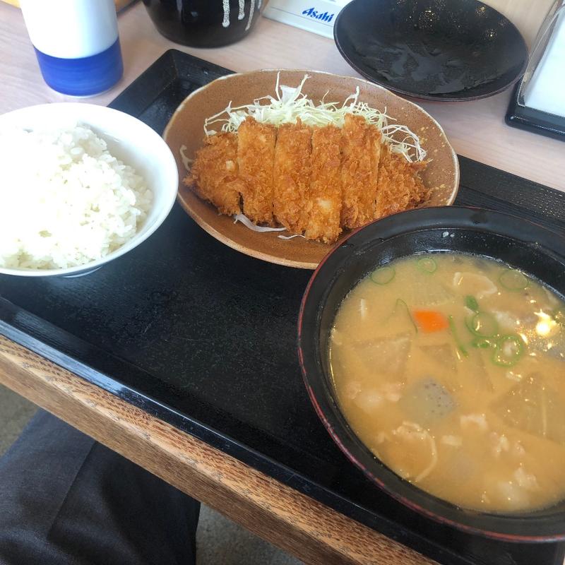 豚汁定食（ロースかつ）(かつや 神奈川大和店)