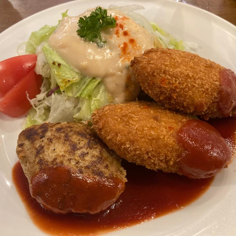 コンビネーションとサラダ(サンチョ 伏見店)