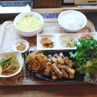 サムギョプサル定食(韓国料理 MUBA)