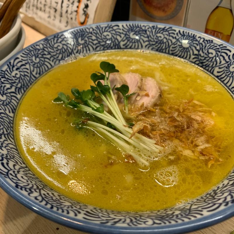 鶏白湯ラーメン(焼鳥 焼牛 健)