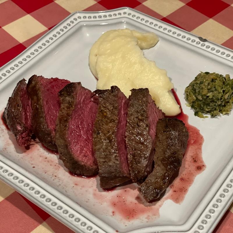 蝦夷鹿　内もも(BISTRO OG3)