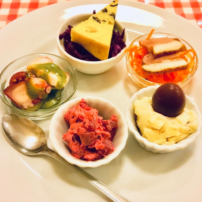 本日の前菜(5種盛)(ビストロかたおか)