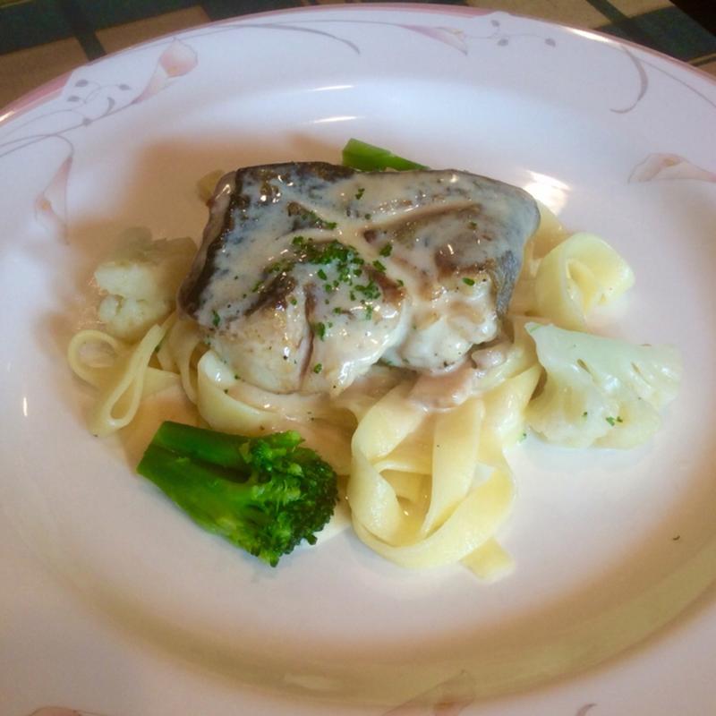 鰆のポアレ クリームソース(Cafe et Bistrot Bonne Chere)