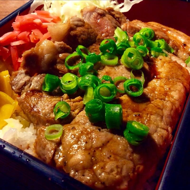 トンテキ重(ビストロアルバータ 神戸三ノ宮)