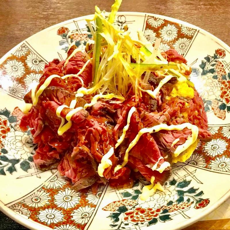 ローストビーフ丼(コンフェイト)