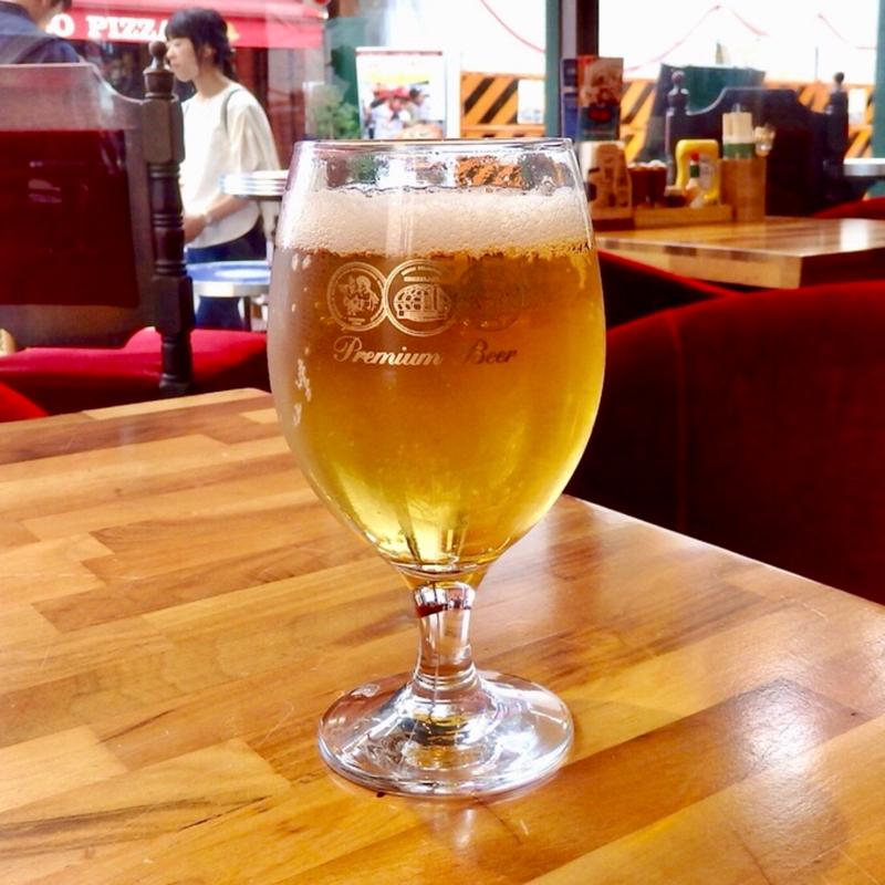 エフェス(トルコのビール)(イスタンブール カフェ)