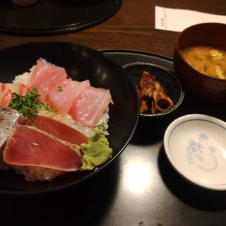 海鮮丼(博多魚がし 市場会館店 )