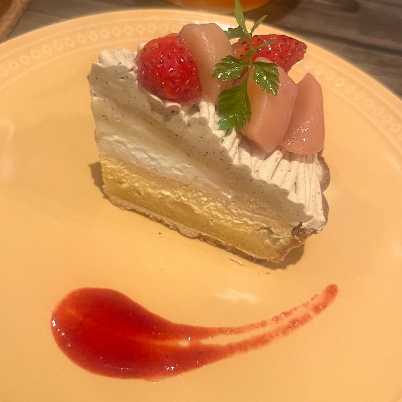 桃とアールグレイのタルト(シェルターカフェ)