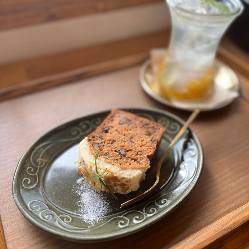 キャロットケーキ(コロールカフェ)