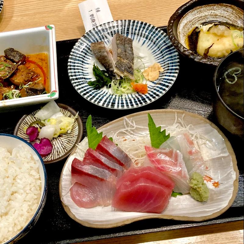 ふじ刺身定食(スタンドふじ)