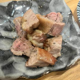 合鴨肉の炙り焼き(さかなとお酒 うぉんたな)