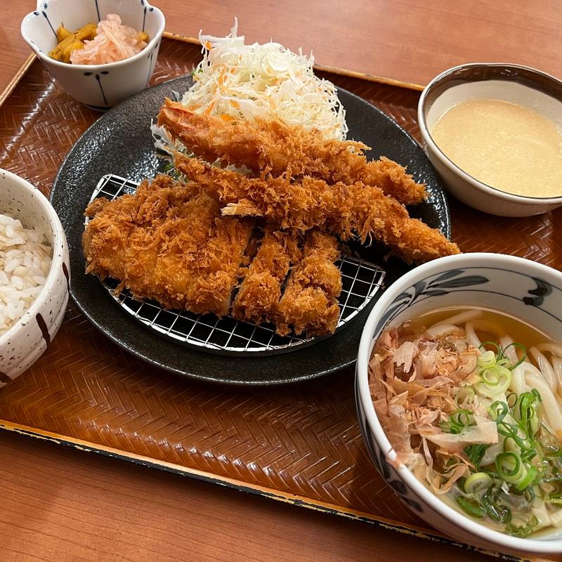 80gロース&エビフライ定食(かつ庵 桶川朝日店)